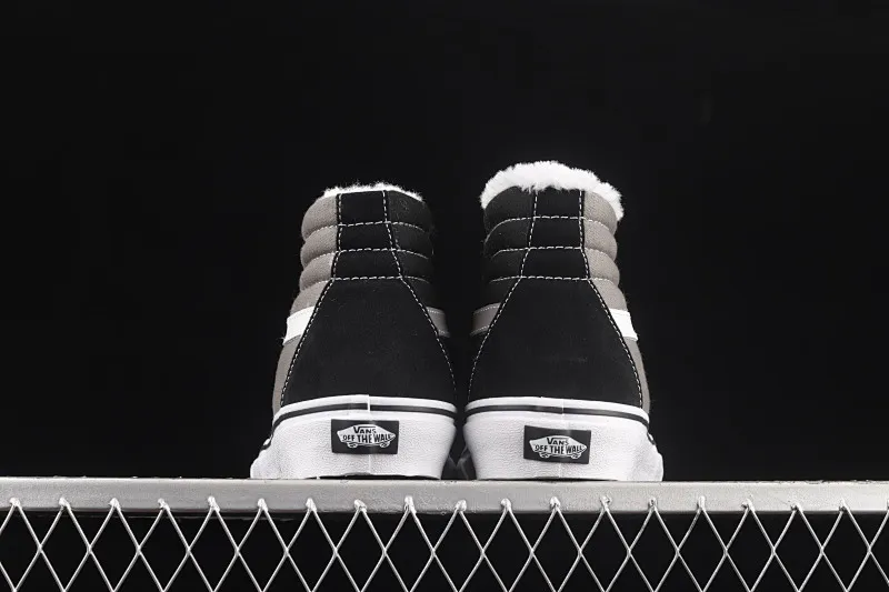All categories Vans Vans series Vans Hi Vans high-top plus velvet Vans Sk8-Hi 2021 new black and gray color matching high-top casual sneakers VN0A3WM3218